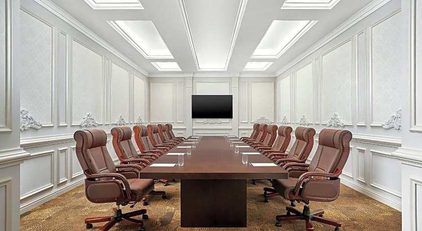 Four Points by Sheraton Lang Son