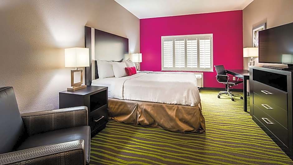 Best Western Plus Dilley Inn & Suites