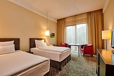 Superior room with Garden Terrace  (2 Ad + 1 Ch)