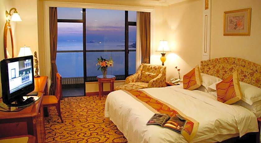 Qingdao Huiquan Dynasty Hotel