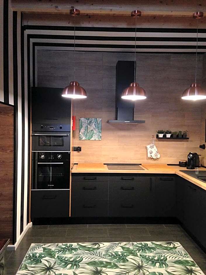 Largo da Rainha, Guesthouse