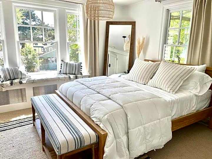 Buttonwood Boutique Hotel