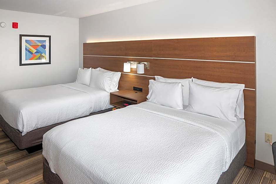 Holiday Inn Express and Suites - Stroudsburg By IHG