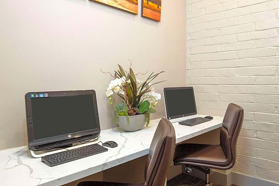 Inn Marin and Suites, Ascend Hotel Collection