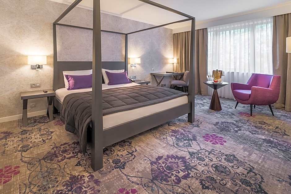 Photo 1 of 12 of 1 Double Bed or 2 Beds