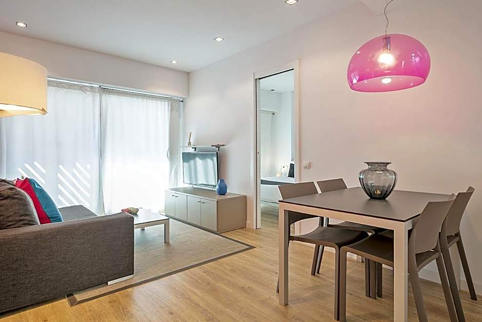 Lugaris Rambla Apartments