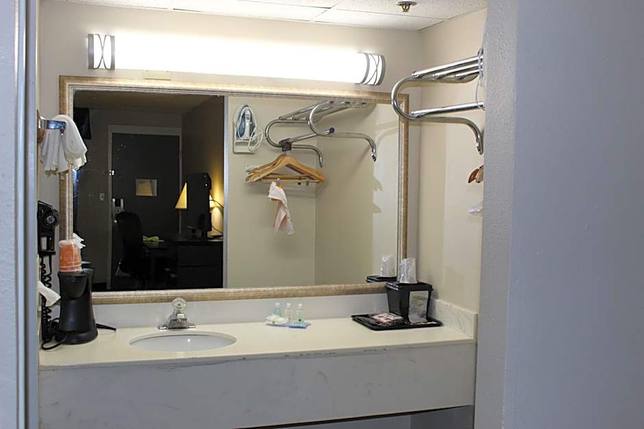 Quality Inn & Suites Moline