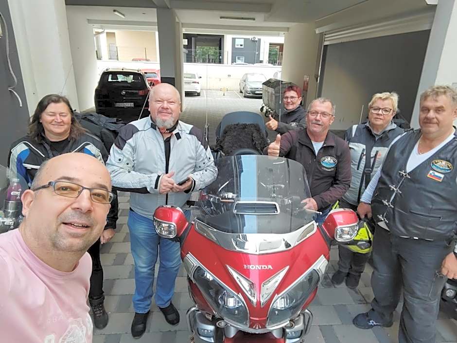 Guest Accommodation Majesty