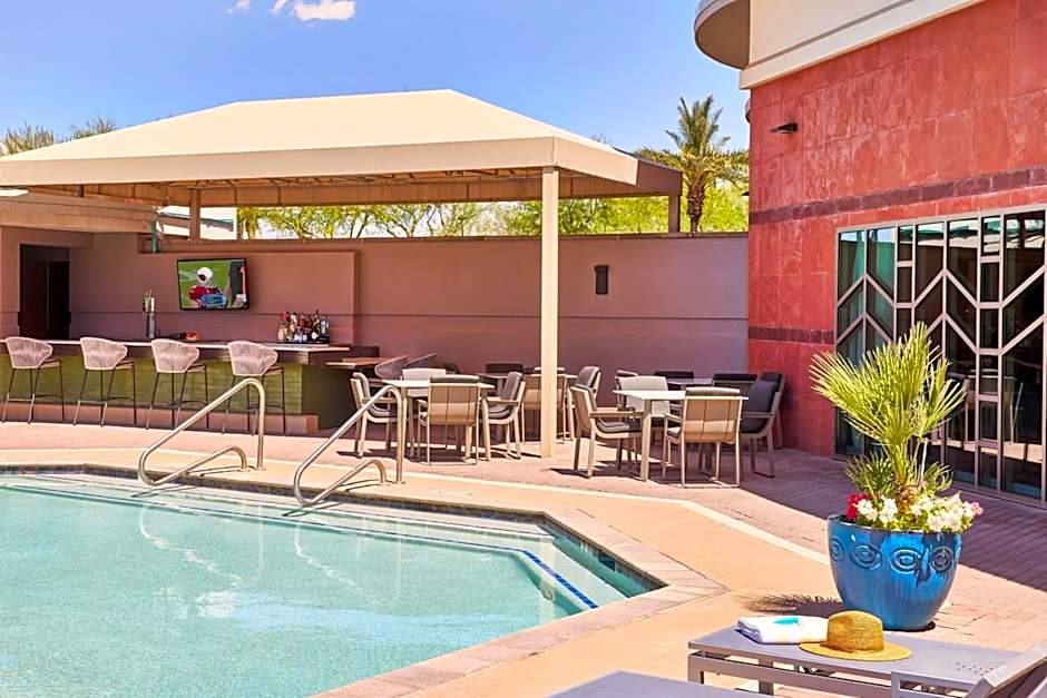 Renaissance® Phoenix Glendale Hotel & Conference Center