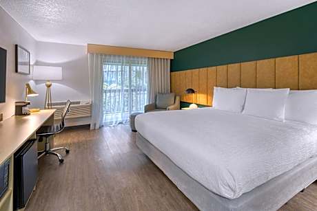 King Room with Balcony