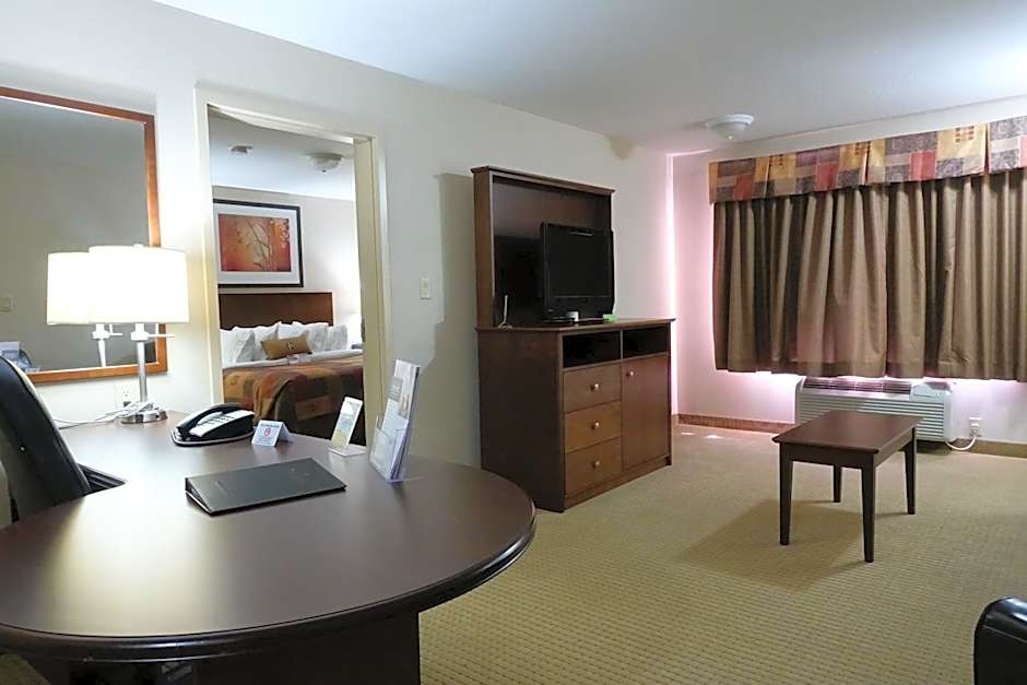 Photo 1 of 4 of Superior 1 King Bed Suite