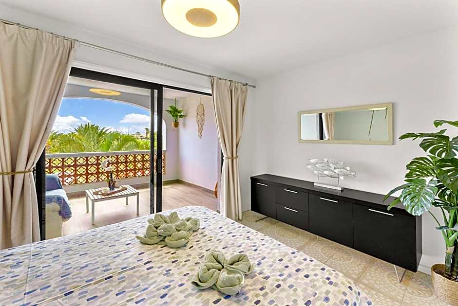 Fantastic sea and golf course view house with 3 bedrooms