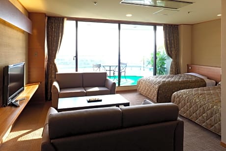 Standard Twin Room with Sea View - Smoking
