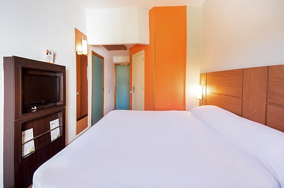 Ibis Meknes Hotel