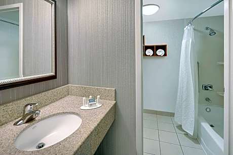 Room, 2 Queen Beds (Mobility/Hearing Access, Roll-In Shwr)