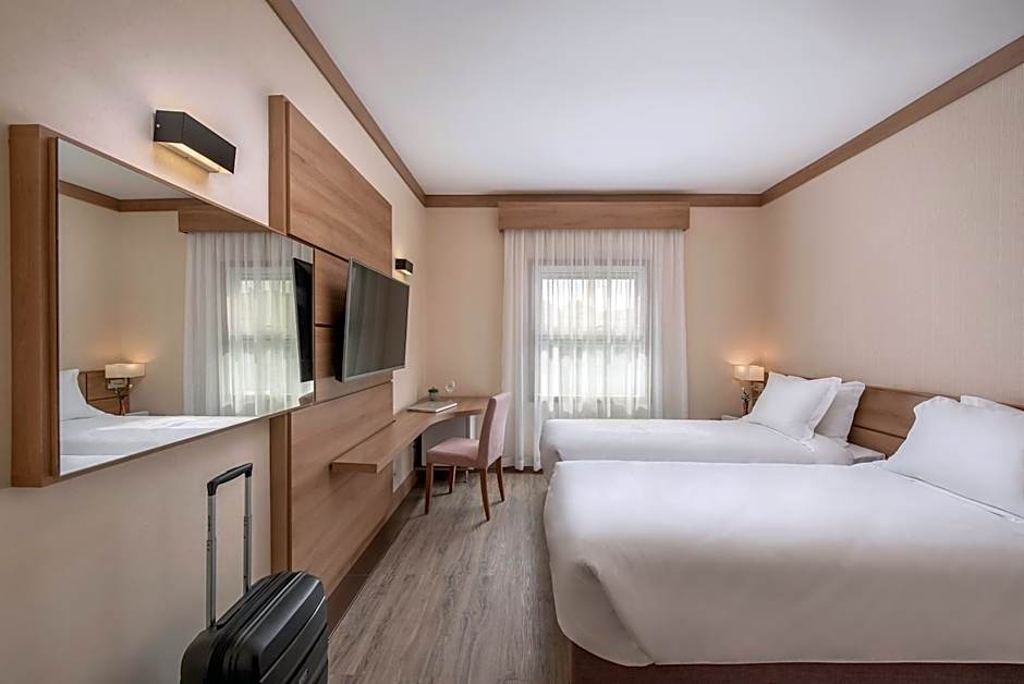 Photo 1 of 5 of Standard 2 Twin Beds