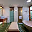 Tandjung Sari Hotel