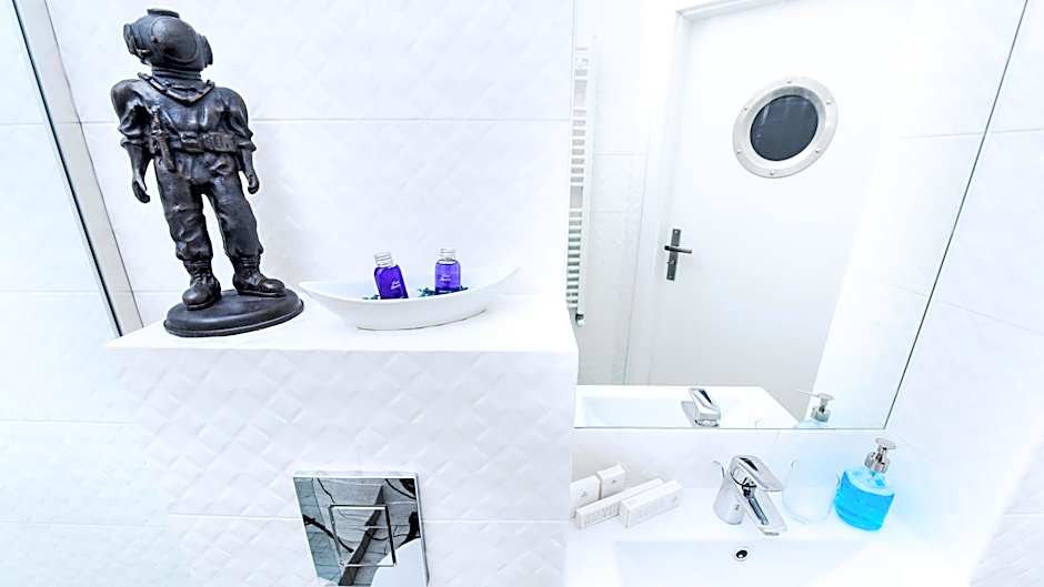 Black Swan House, Old Town