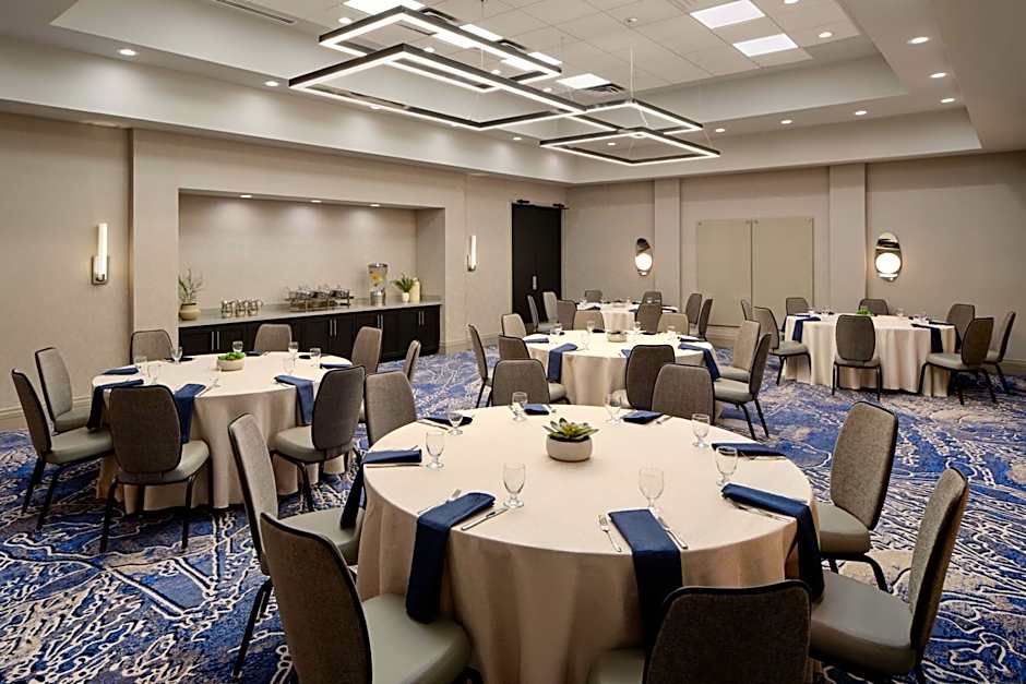 Hyatt Regency Suites Atlanta Northwest