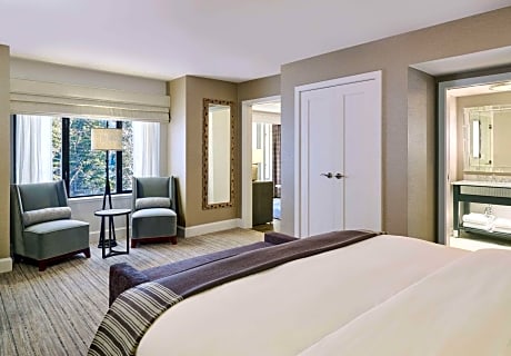 Mountain View Grand Suite King Bed
