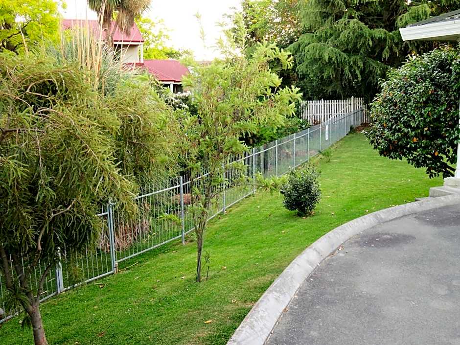 Admirals Motor Lodge