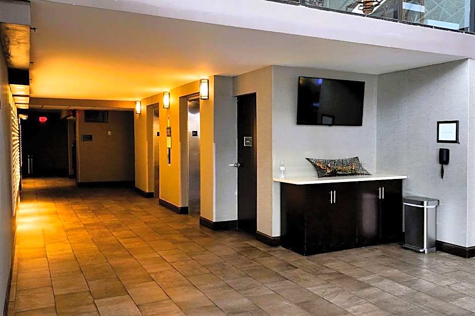 The Great Rivers, Ascend Hotel Collection