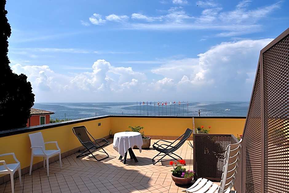Hotel Ristorante Miralago