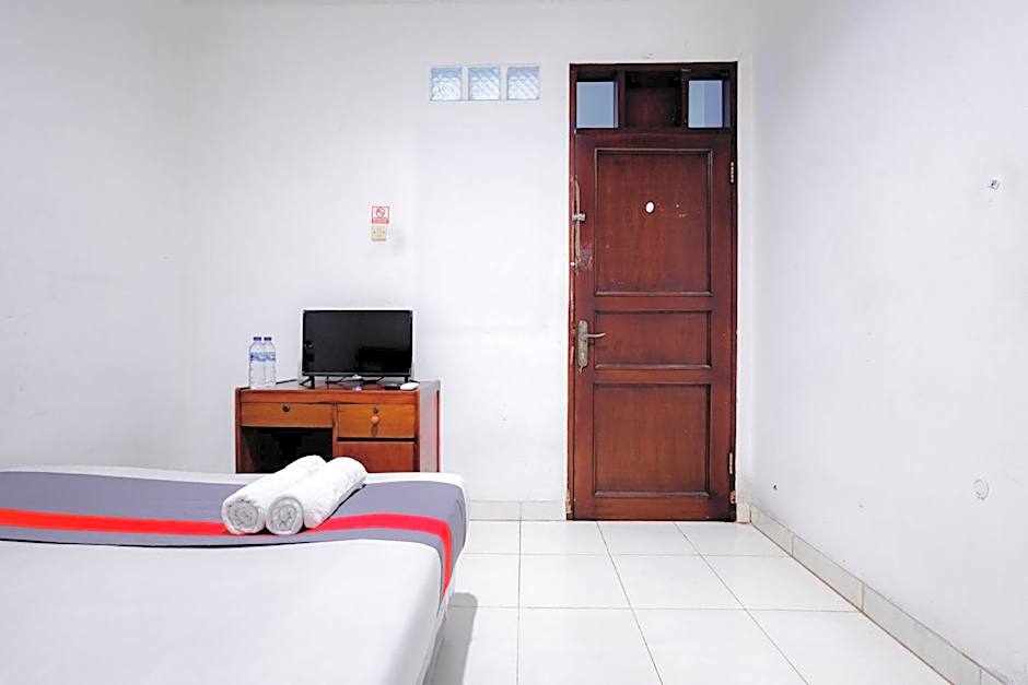 J&B Rooms Tomang Jakarta Mitra RedDoorz