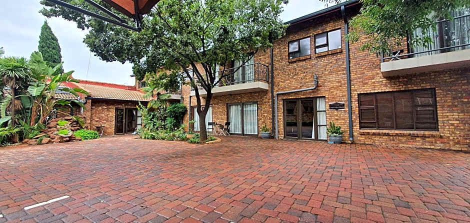 Aero Lodge Guest House