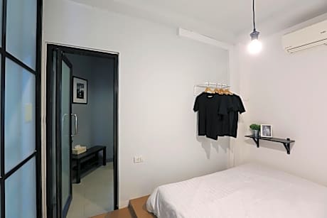 Standard Double Room with Private Bathroom