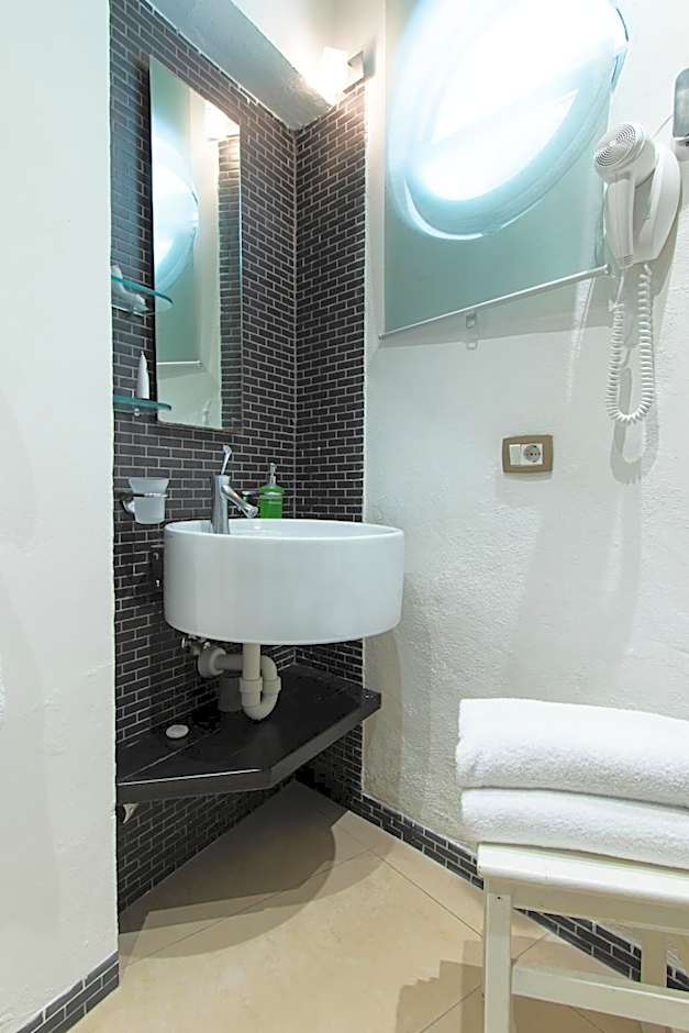 Marina 10 Design Hotel & SPA