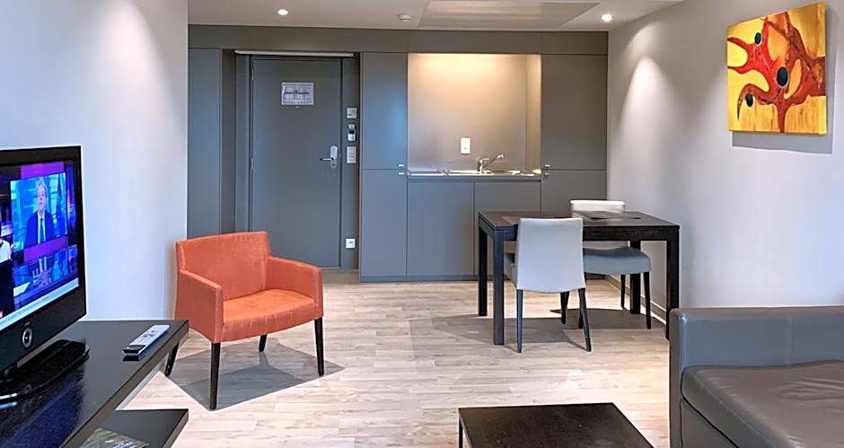 Castelnou Aparthotel