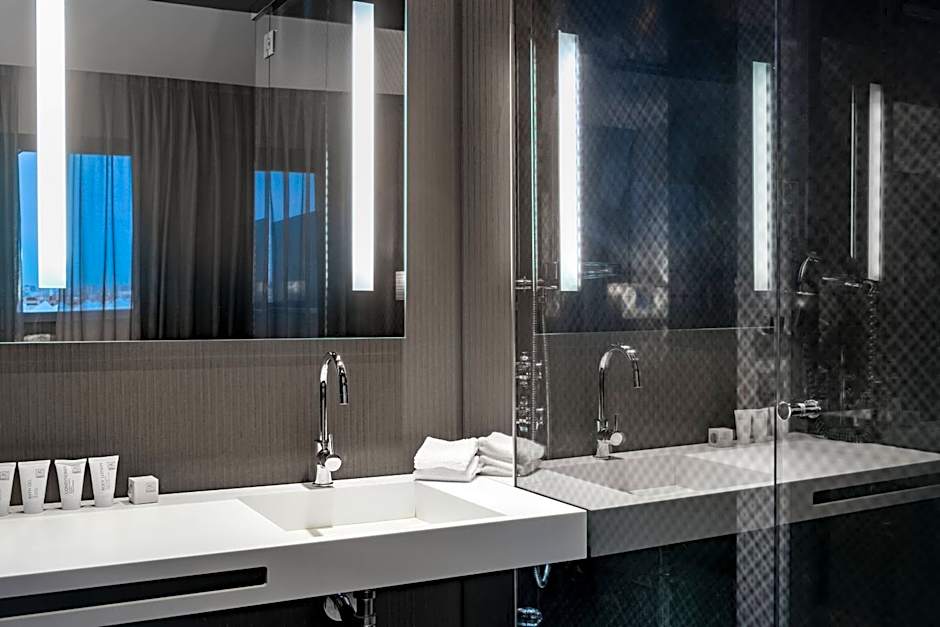 AC Hotel by Marriott Atocha