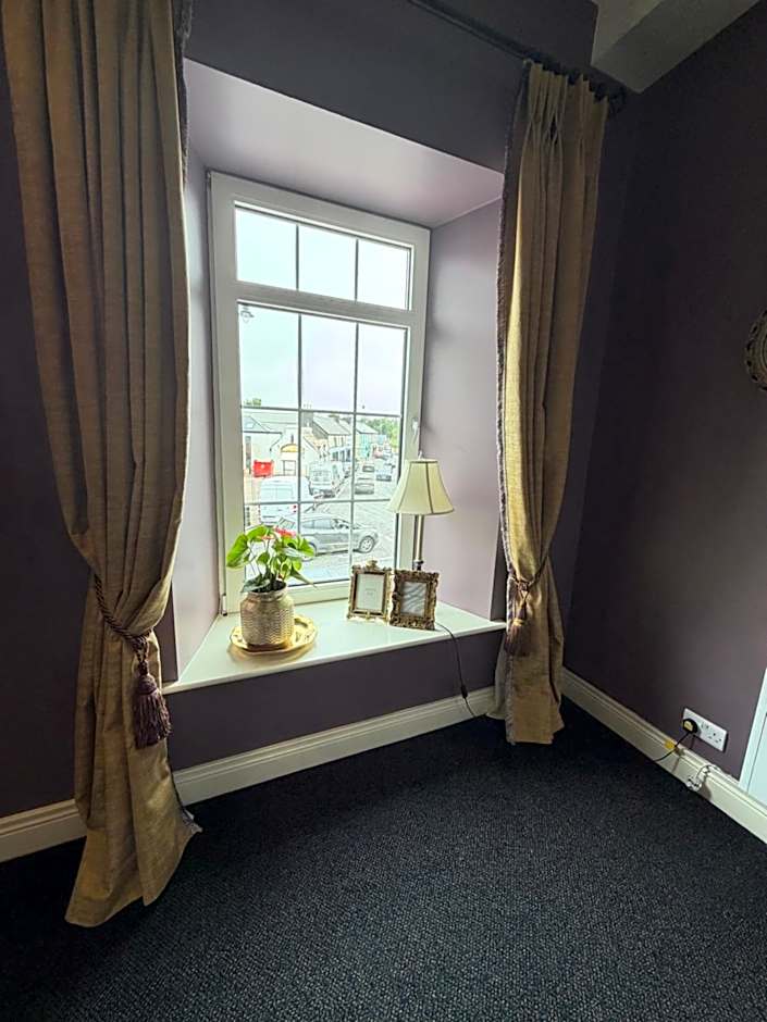 Connemara Lake Hotel
