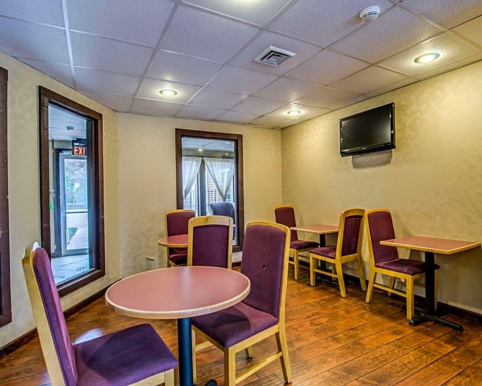 Quality Inn Dublin I-81