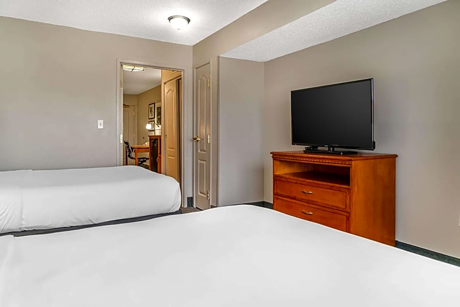 Country Inn & Suites by Radisson, Rossford - Toledo South