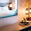 Renaissance Los Angeles Airport Hotel