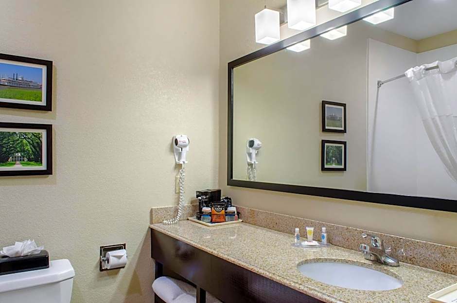 Comfort Inn & Suites Covington - Mandeville