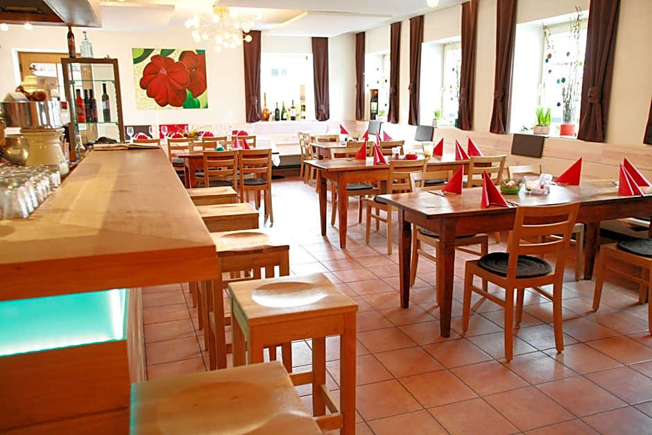 Il Plonner - Hotel Restaurant Biergarten