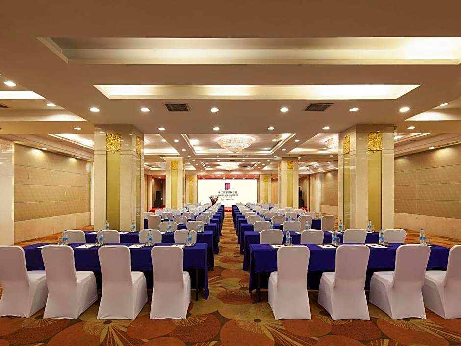 Jinjiang West Capital International Hotel