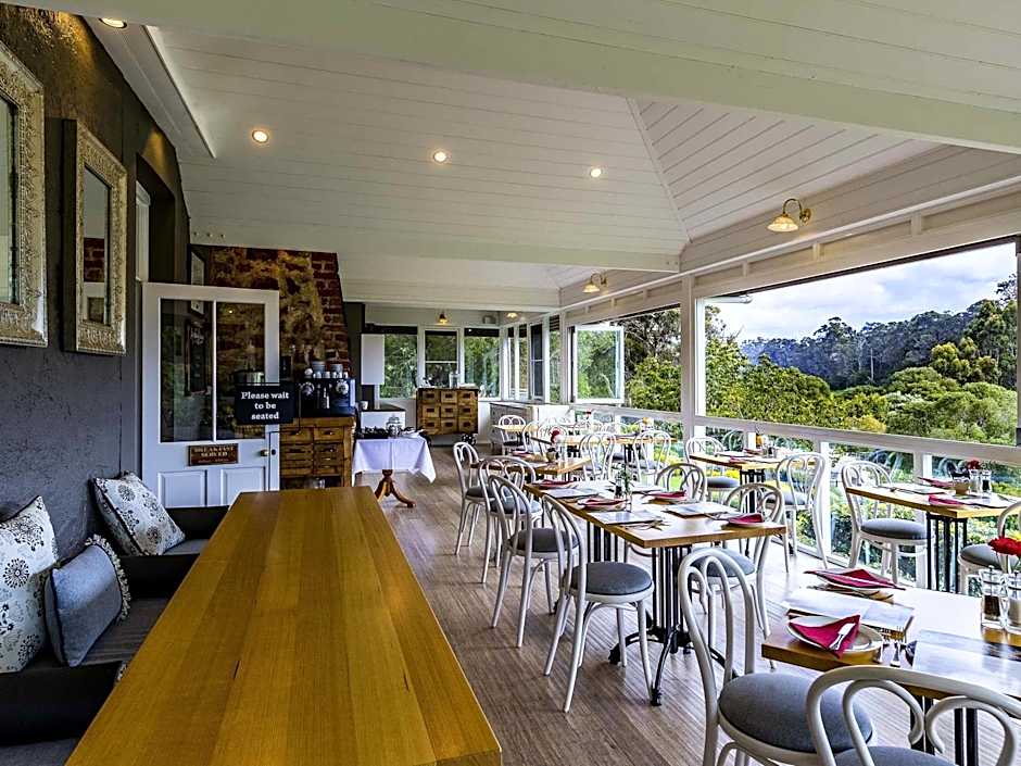 Grand Mercure Basildene Manor Accor Vacation Club Apartments