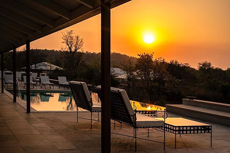 Tree of Life Ramvilas, Bandhavgarh