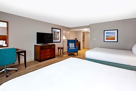 2Q Oceanfront Premium W/In-Room Drinks-Snacks