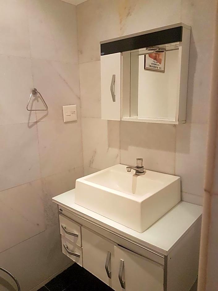 The best Copacabana Luxury Design 3 Bedroom room 3 bathroom 85 inch cinema tv top location