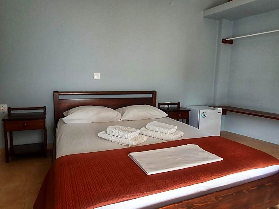 Galini Rooms Sikinos Travel