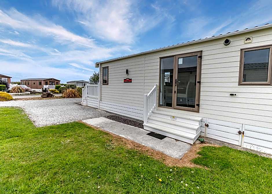 Looe Coastal Retreat