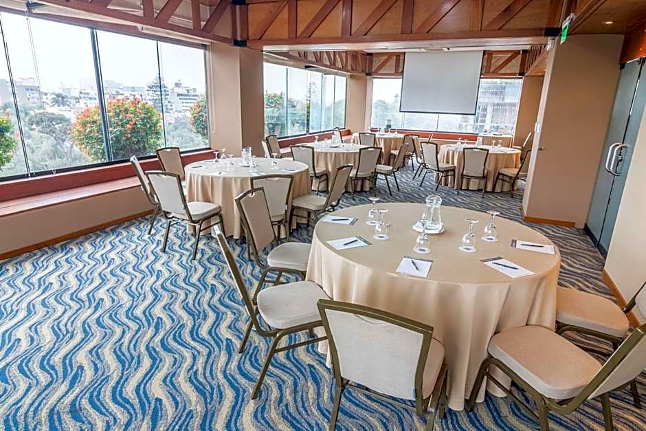 Sonesta Hotel El Olivar