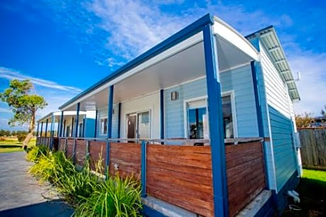 Two-Bedroom Cottage - Kingfisher