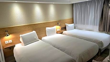 Triple Room - 3 Singe Beds