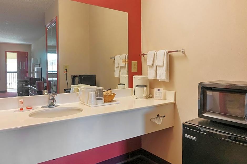 Days Inn by Wyndham Adairsville